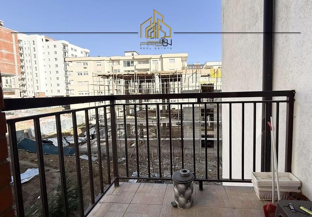 Banesë me qira – Mati 1 4