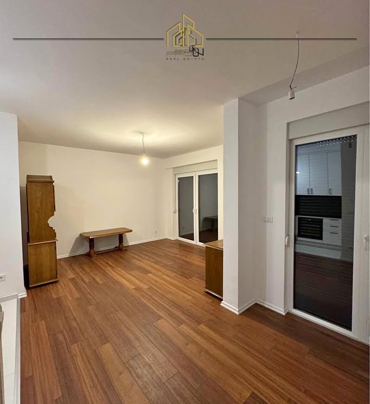 Banesë / Zyre me qira – Mati 1 4