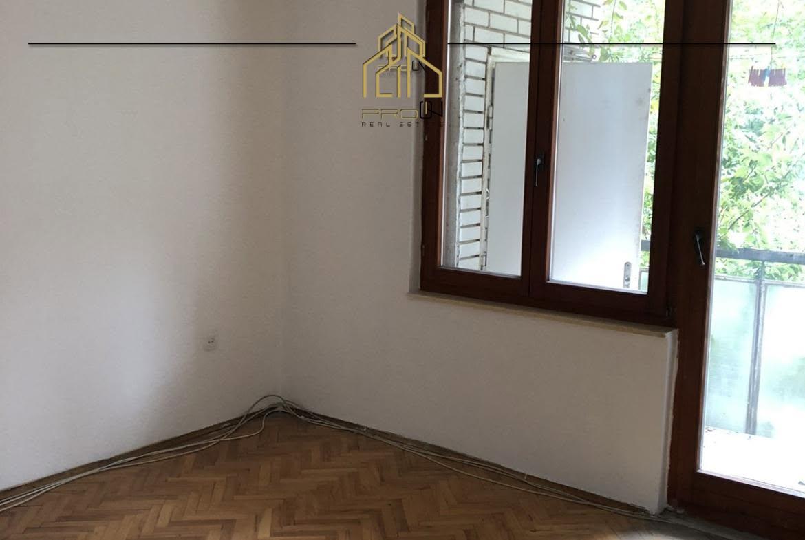 Zyre me qira – Ulpianë 2