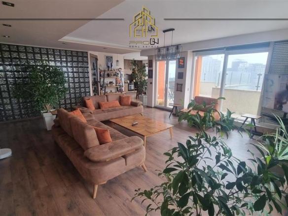 Penthouse me qira – Arbëri (Dragodan)