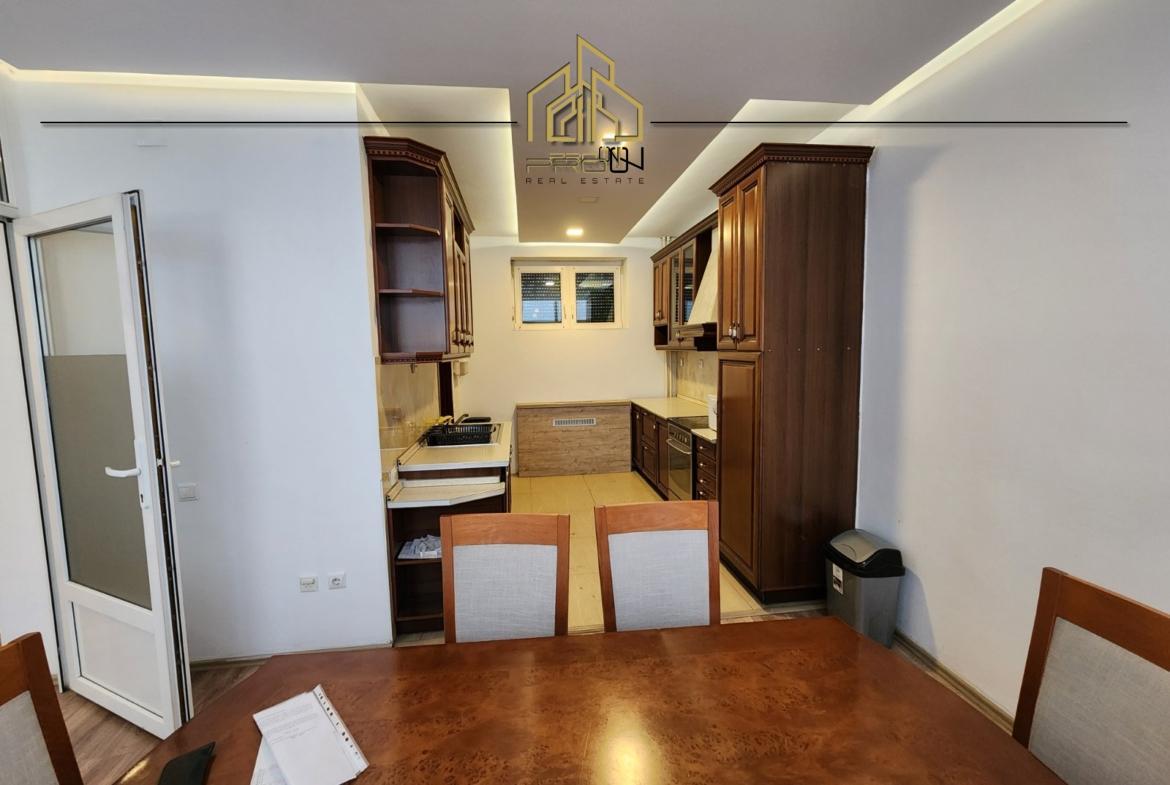 Banesë / Zyre moderne me tri nivele me qira – Dardani 4