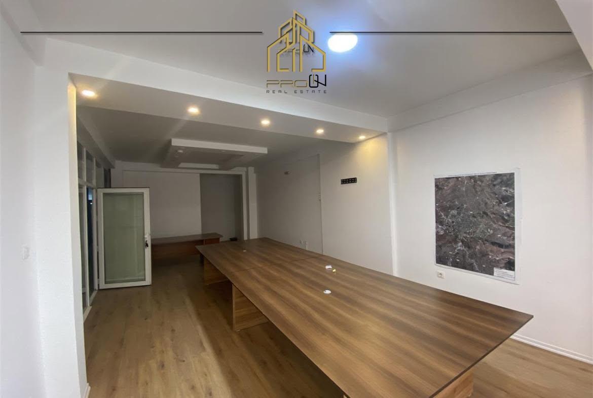 Lokal me qira – Qendër 3