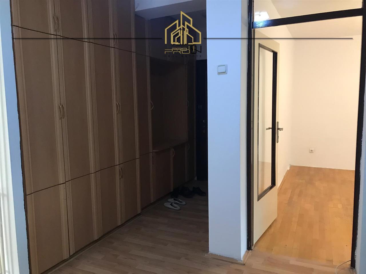Zyre / Ordinancë me qira – Bregu i Diellit