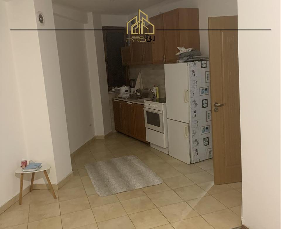 Banesë me qira – 4 Llullat 3