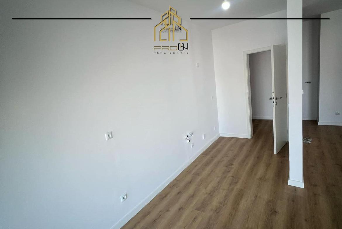 Banesë / Zyre me qira – Rruga A 4