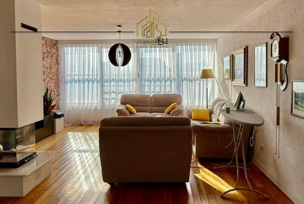 Penthouse në shitje – Mati 1
