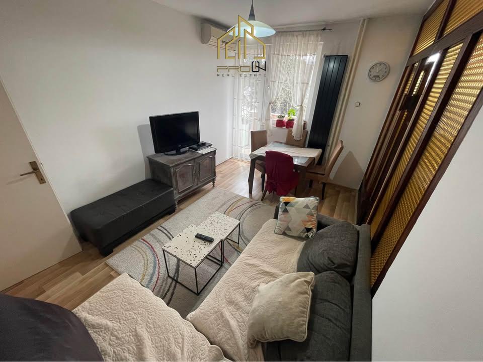 Banesë / Zyre me qira – Ulpianë 2