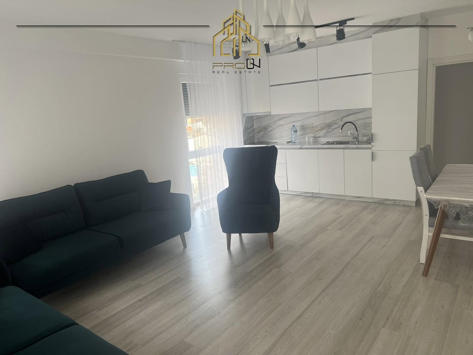 Banesë me qira – Tophane 3