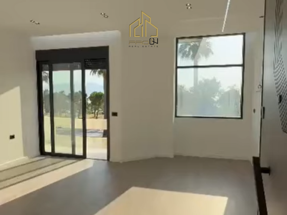 SUPER APARTAMENTE NË SHITJE – VLORË-LUNGOMARE , NË VIJË TË PARË