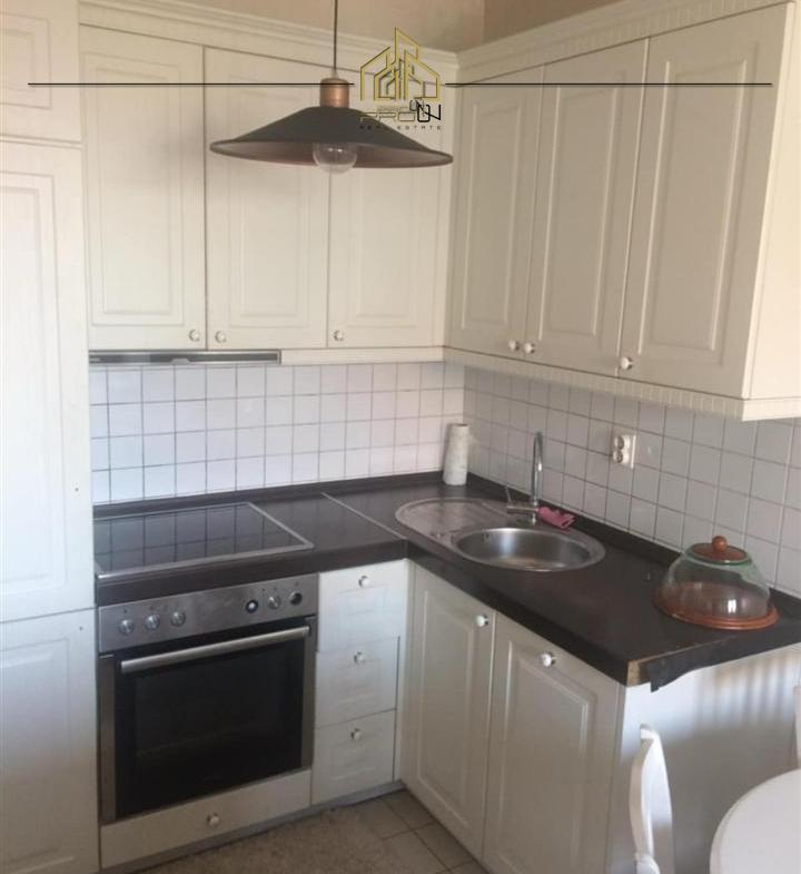 Banesë me qira – 4 Llullat 4