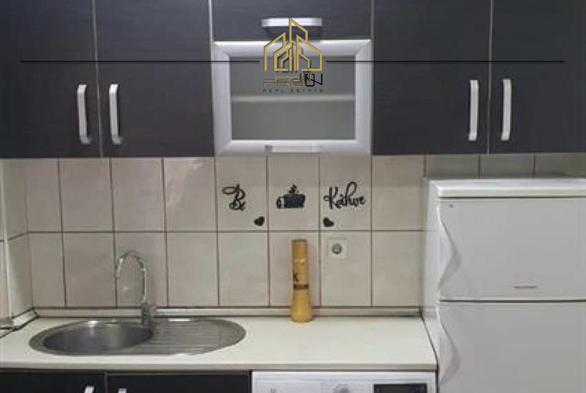 Banesë me qira – 4 Llullat 3