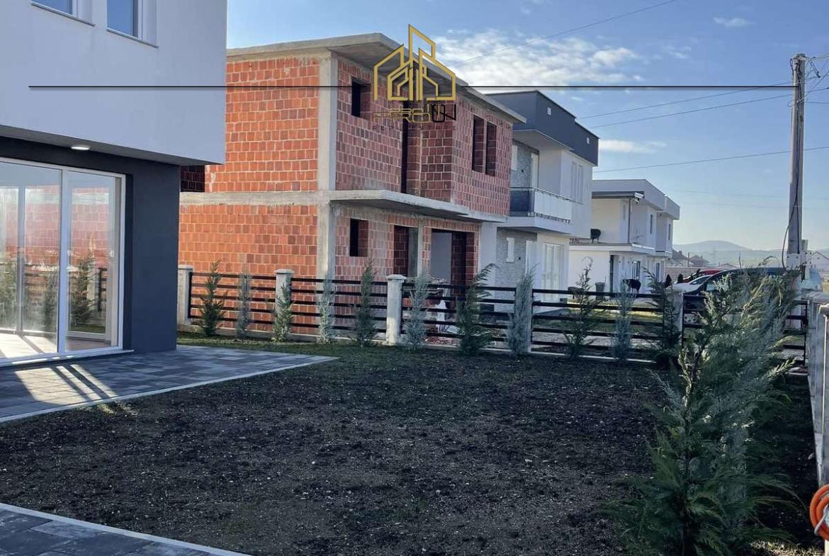 Shtëpi në shitje – Fushë Kosovë