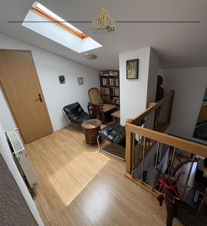 Banesë duplex me qira – Bregu i Diellit