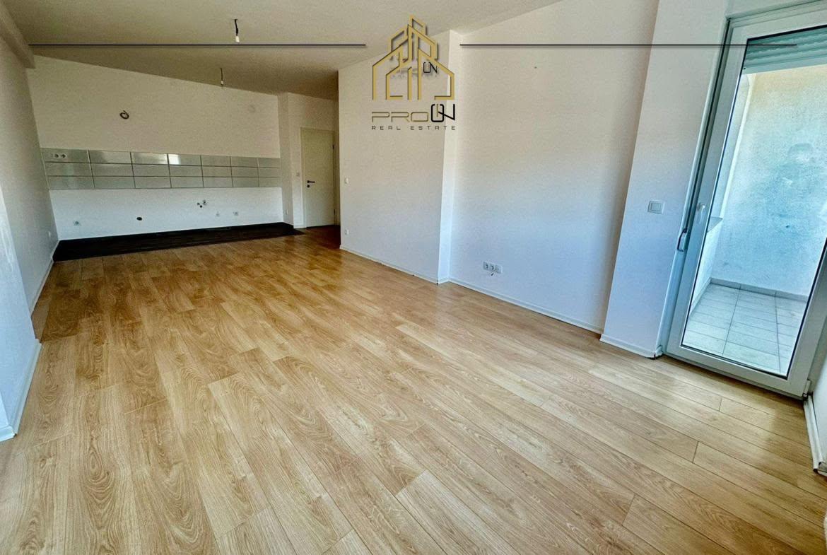 Banesë / Zyre me qira – Lagja e Spitalit 3