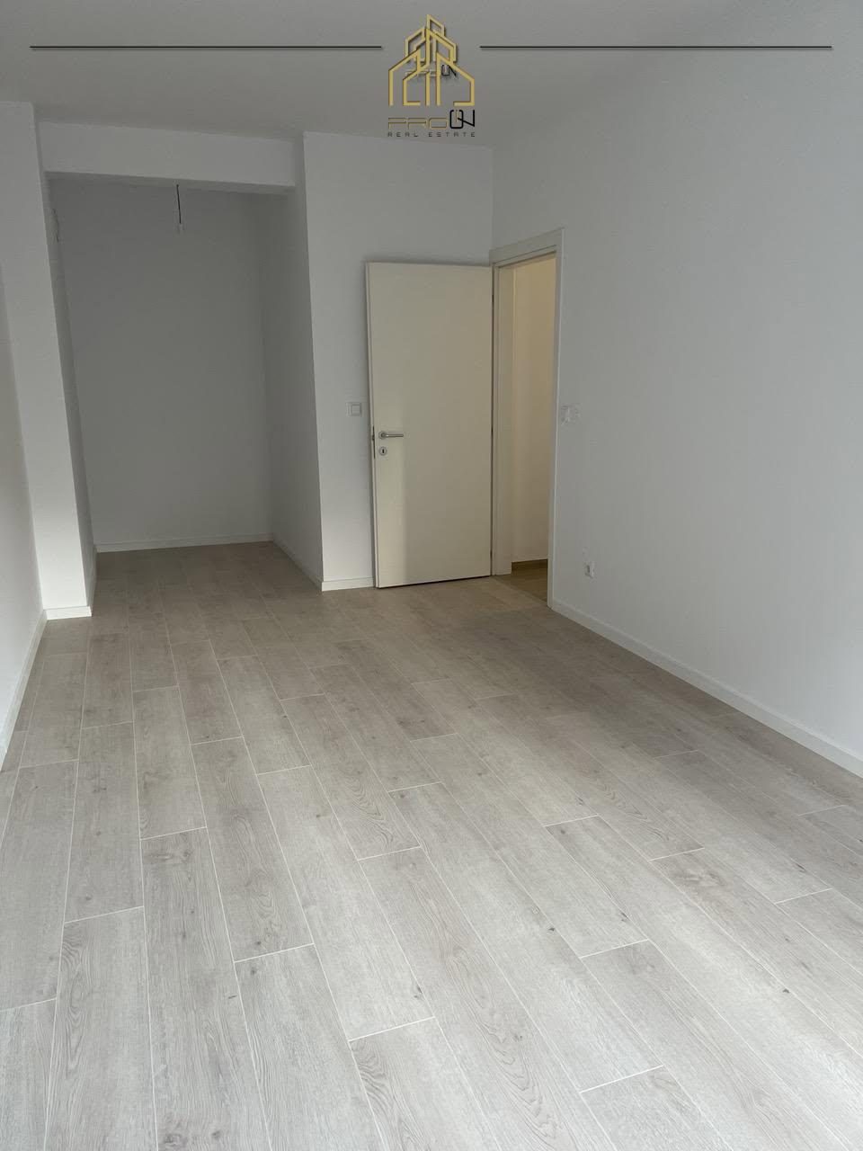 Banesë / Zyre me qira – Prishtina e Re 4