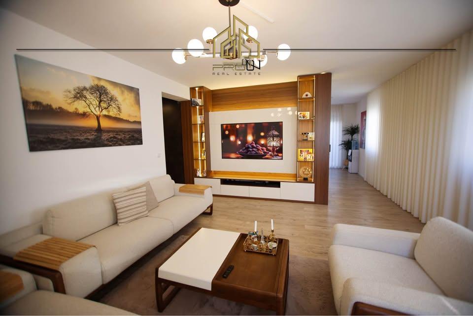 Penthouse në shitje – Mati 1 2