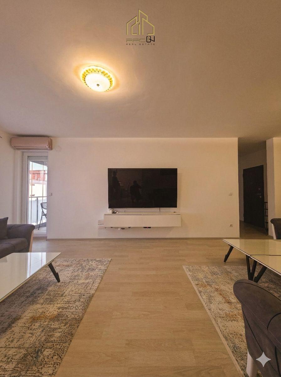 Penthouse / Banesë në shitje – Fushë Kosovë 3