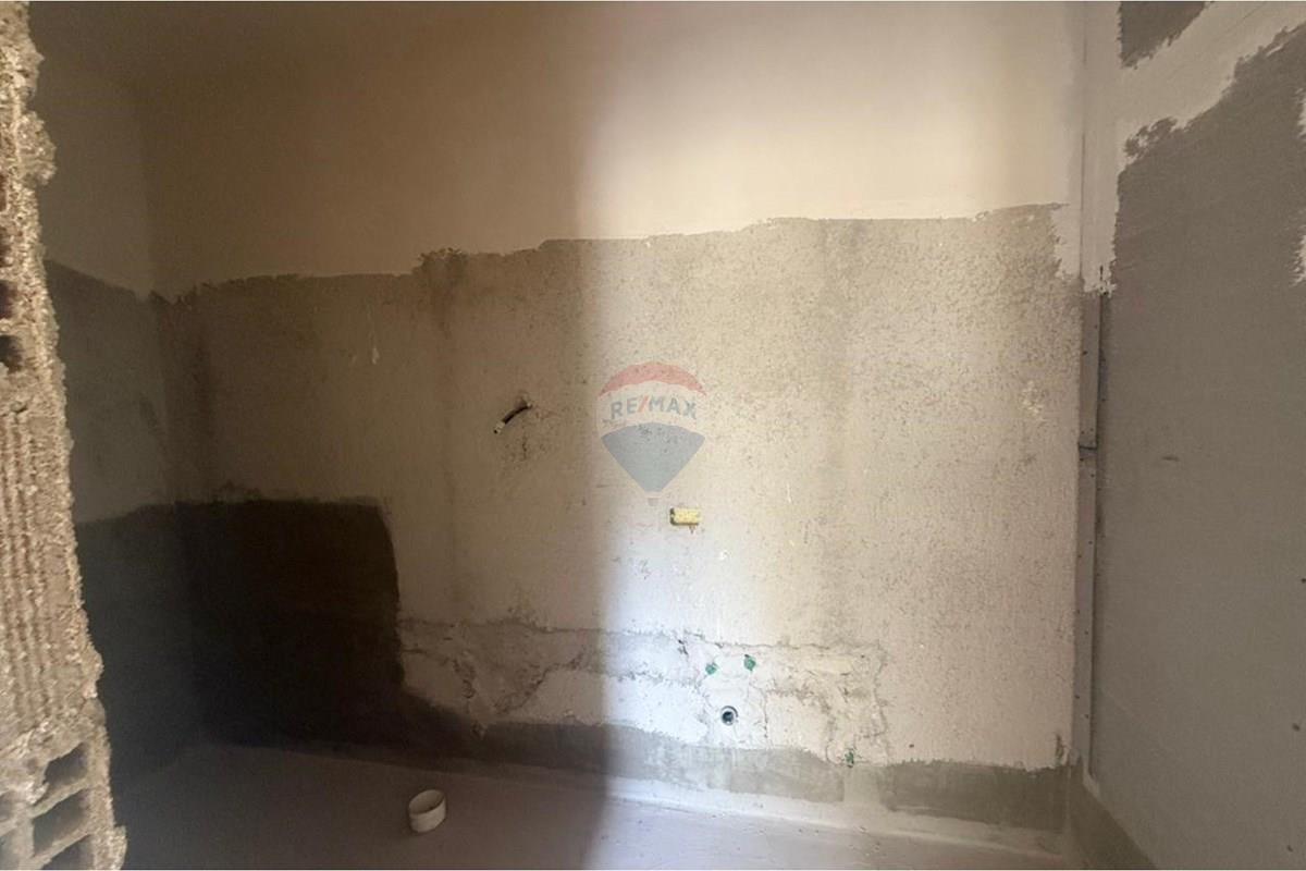 Apartament - Në Shitje - Rruga Straus, Lezhë