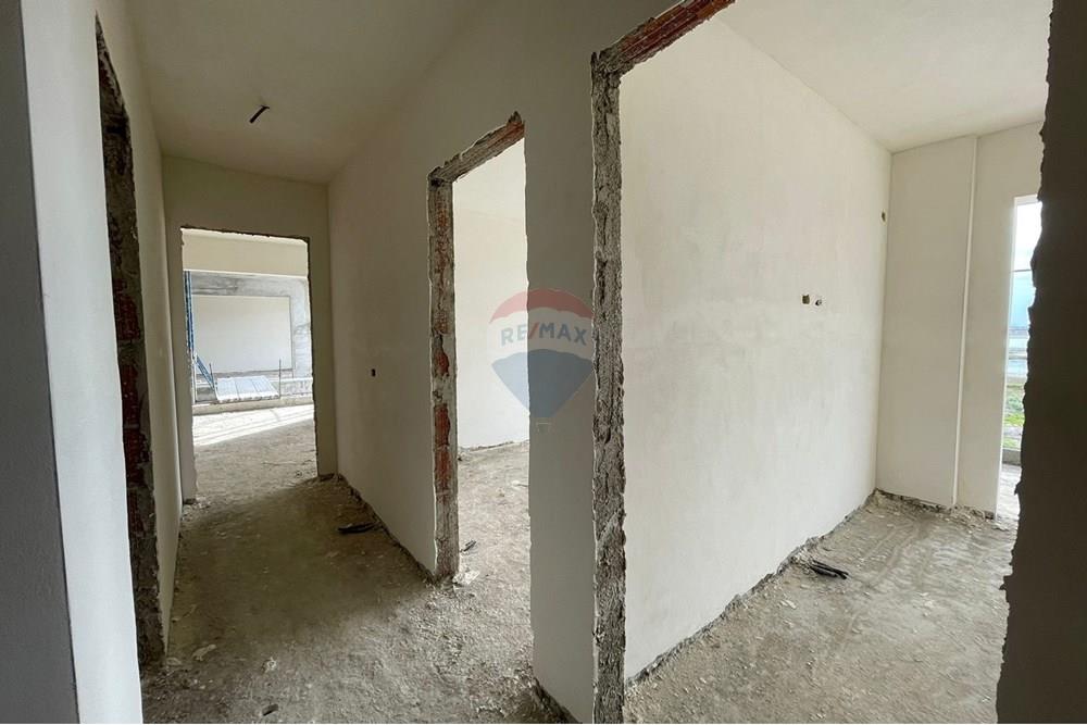 Apartament - Në Shitje - Kune, Lezhë