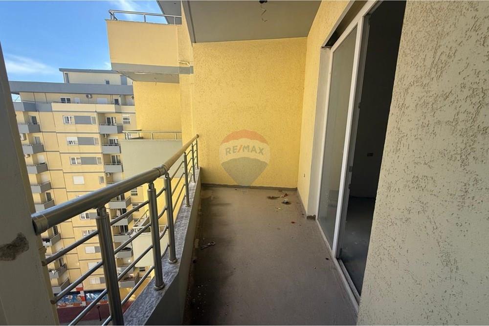 Apartament - Në Shitje - Rruga Straus, Lezhë