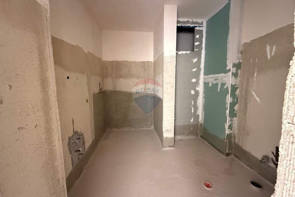 Apartament - Në Shitje - Rruga Straus, Lezhë 3