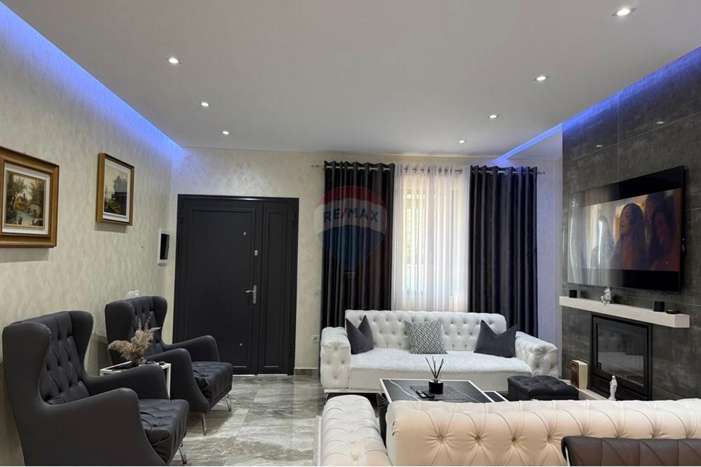 Shtepi Private - Në Shitje - Ishull Shëngjin, Lezhë