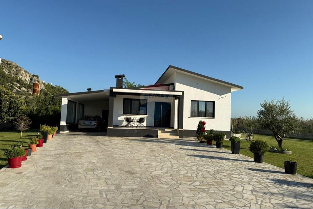 Shtepi Private - Në Shitje - Ishull Shëngjin, Lezhë