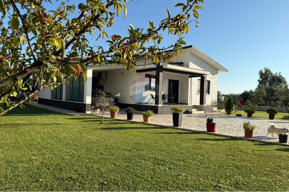 Shtepi Private - Në Shitje - Ishull Shëngjin, Lezhë