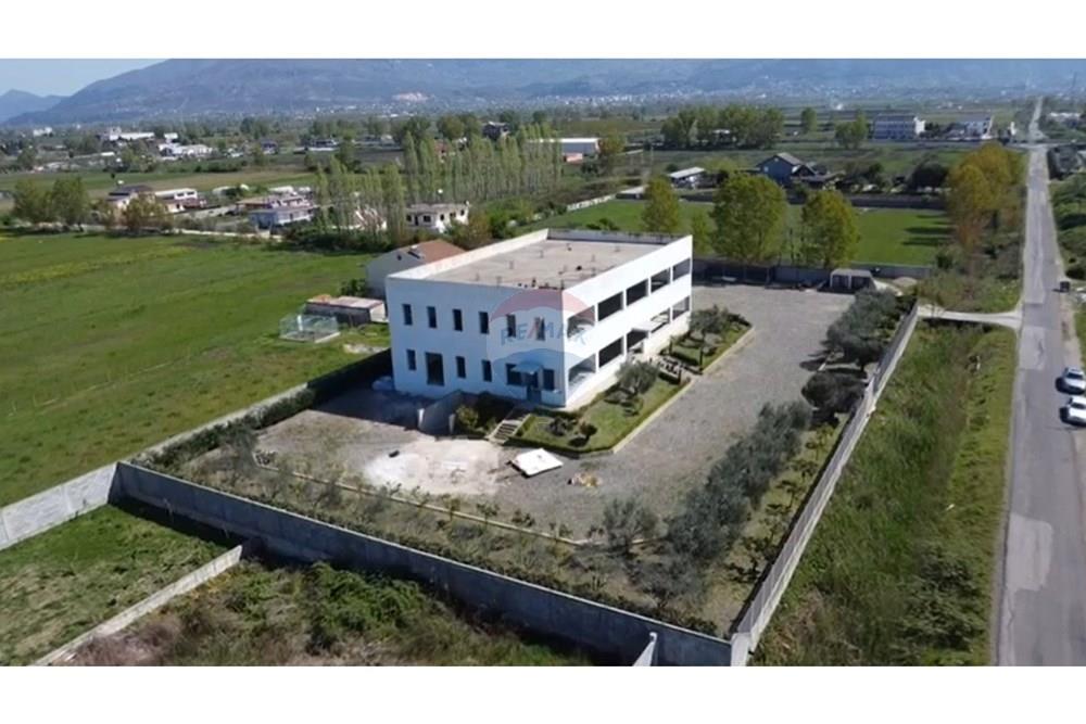 Ndertese Industriale - Në Shitje - Milot, Kurbin
