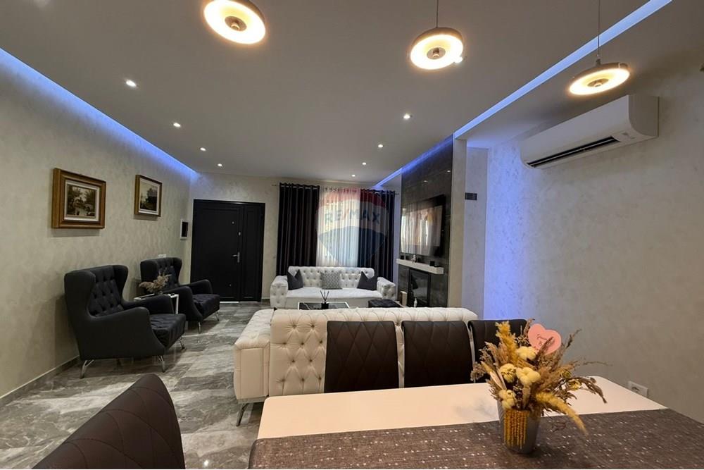 Shtepi Private - Në Shitje - Ishull Shëngjin, Lezhë