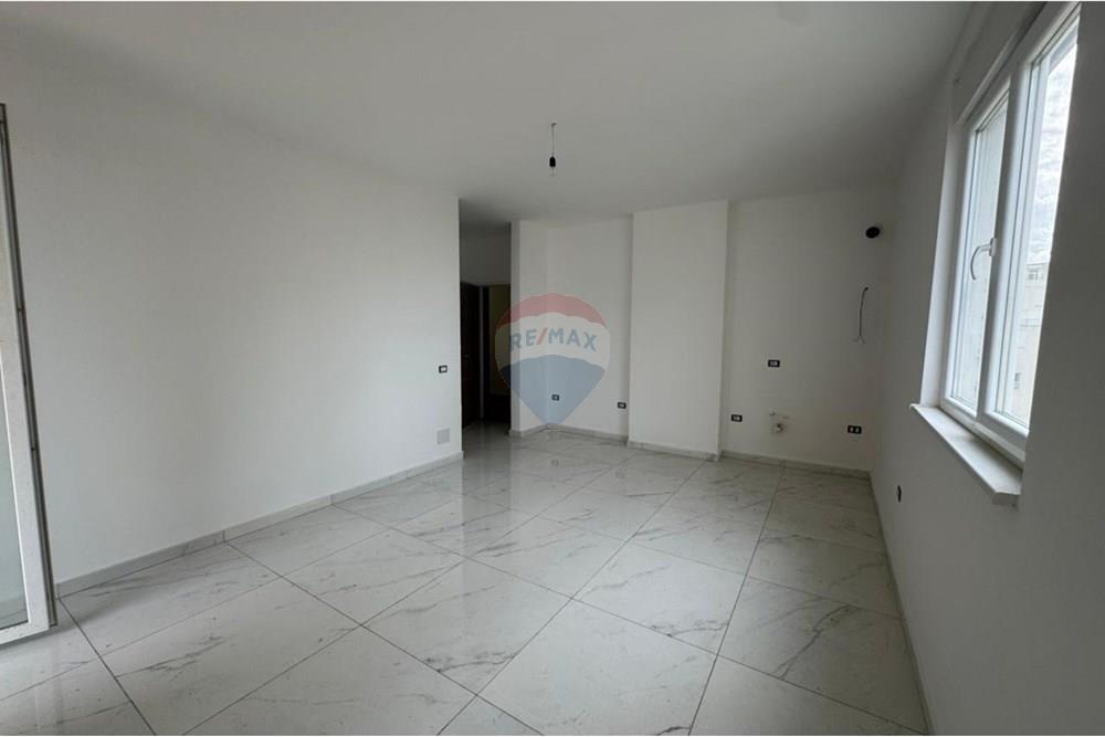 Apartament - Në Shitje - Kune, Lezhë