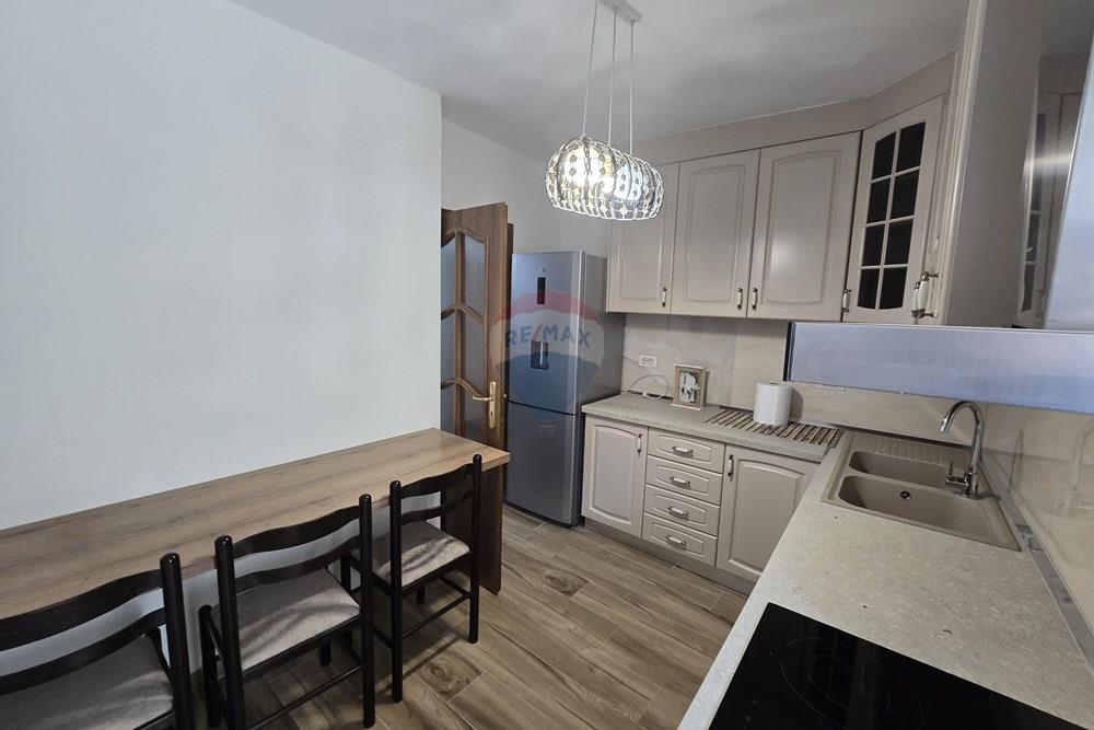 Apartament - Për Qira - Rruga Mine Peza, Tiranë 4