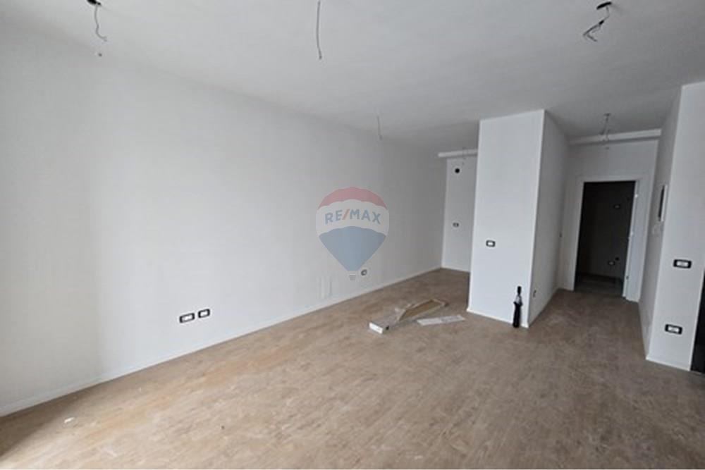 Apartament - Në Shitje - Rruga Egnatia, Tiranë 2