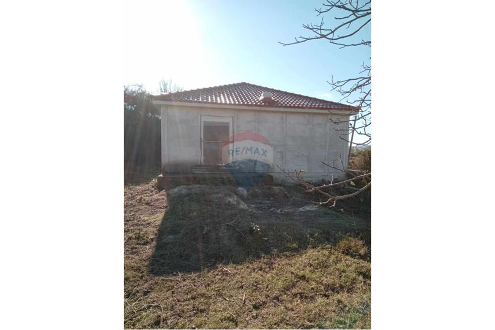 Shtepi Ne Fshat - Në Shitje - Kuçovë, Kuçovë