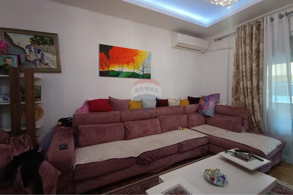 Apartament - Në Shitje - Rruga 5 Maji, Tiranë 3