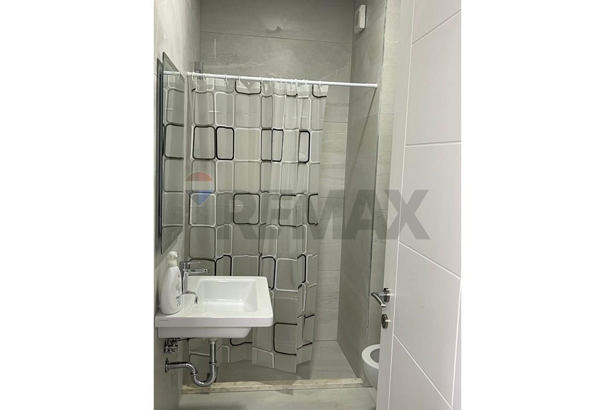 Apartament - Për Qira - Rruga Xhanfize Keko, Tiranë 4