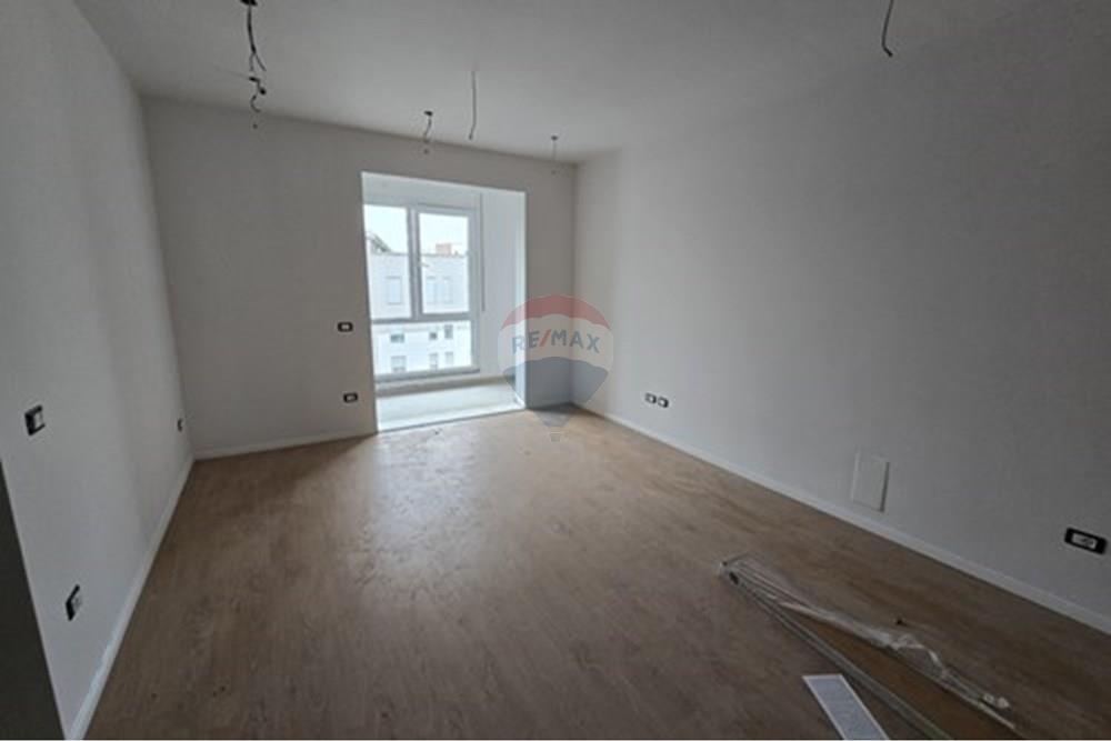 Apartament - Në Shitje - Rruga Egnatia, Tiranë