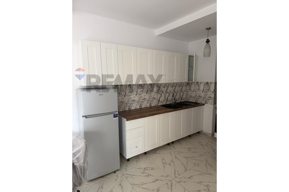 Apartament - Për Qira - Kompleksi Delijorgji, Tiranë 4