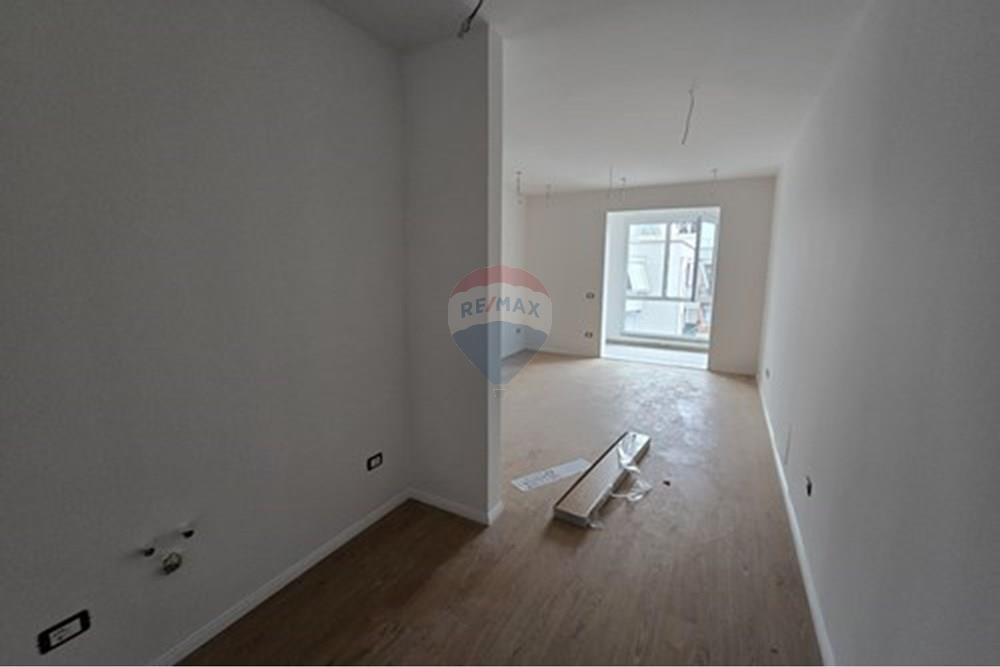 Apartament - Në Shitje - Rruga Egnatia, Tiranë 4