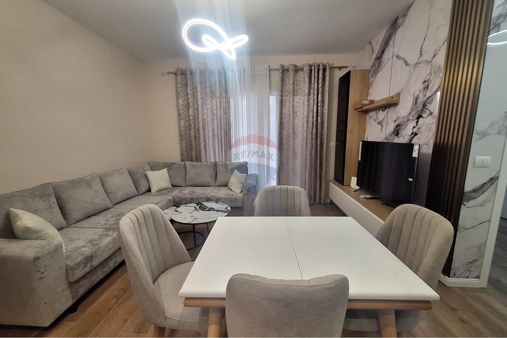 Apartament - Për Qira - Zogu I Zi, Tiranë