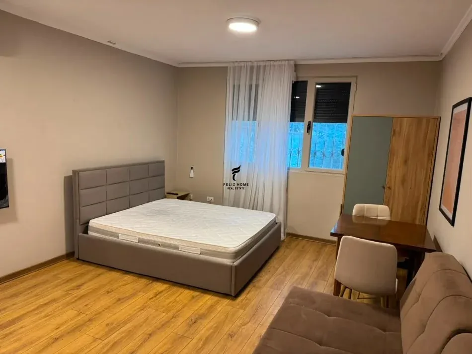 GARSONIERE ME QERA 35 M2 STADIUMI DINAMO 40.000 LEKE