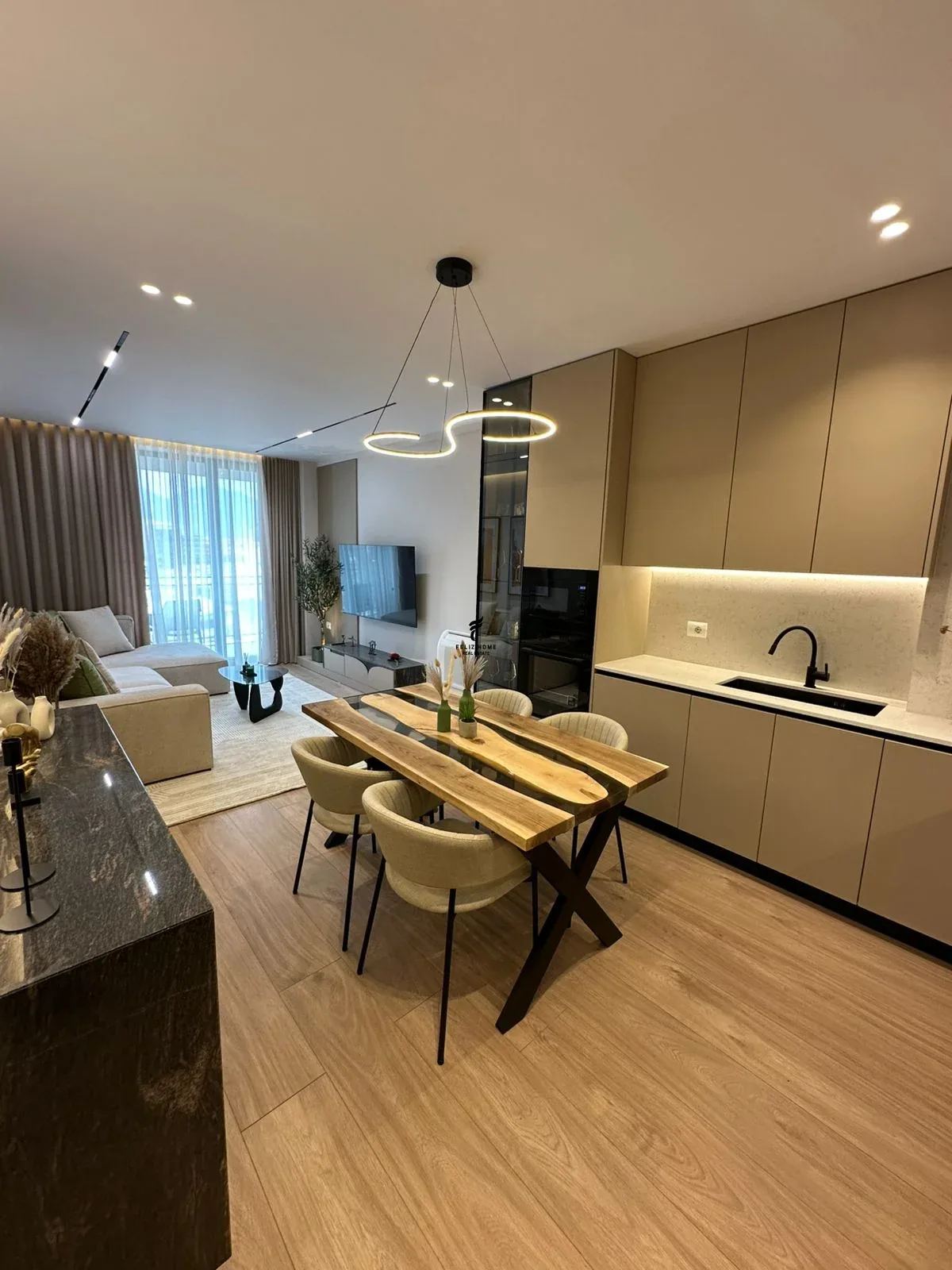 SHITET APARTAMENT 2+1+2 MINE PEZA 38.500.000 LEKE