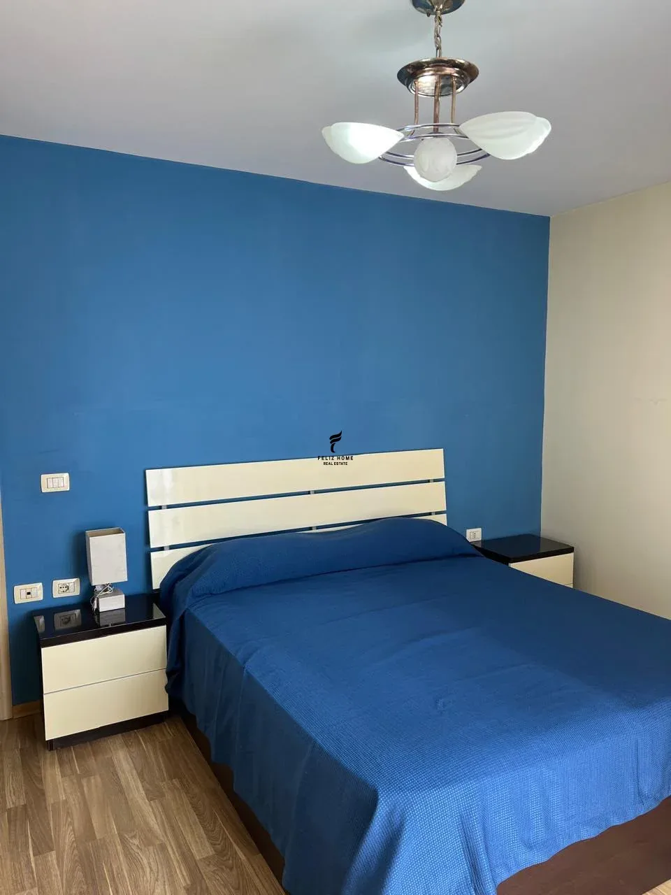 APARTAMENT ME QERA 2+1 PAZARI I RI 70.000 LEKE 3