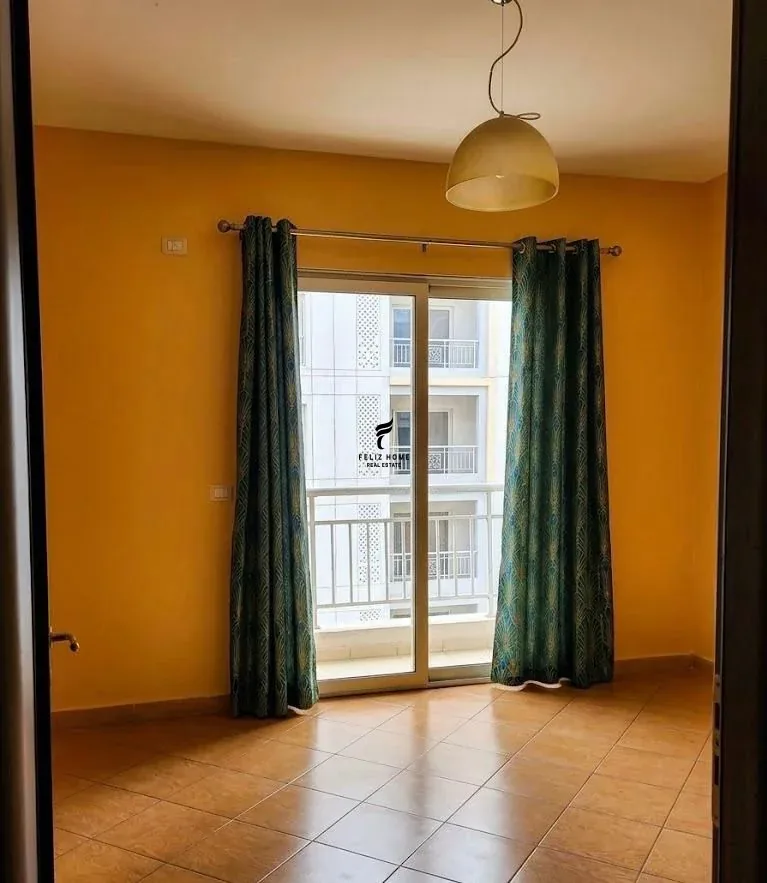 ZYRE ME QERA 100M2 BULEVARDI I RI 55.000 LEKE