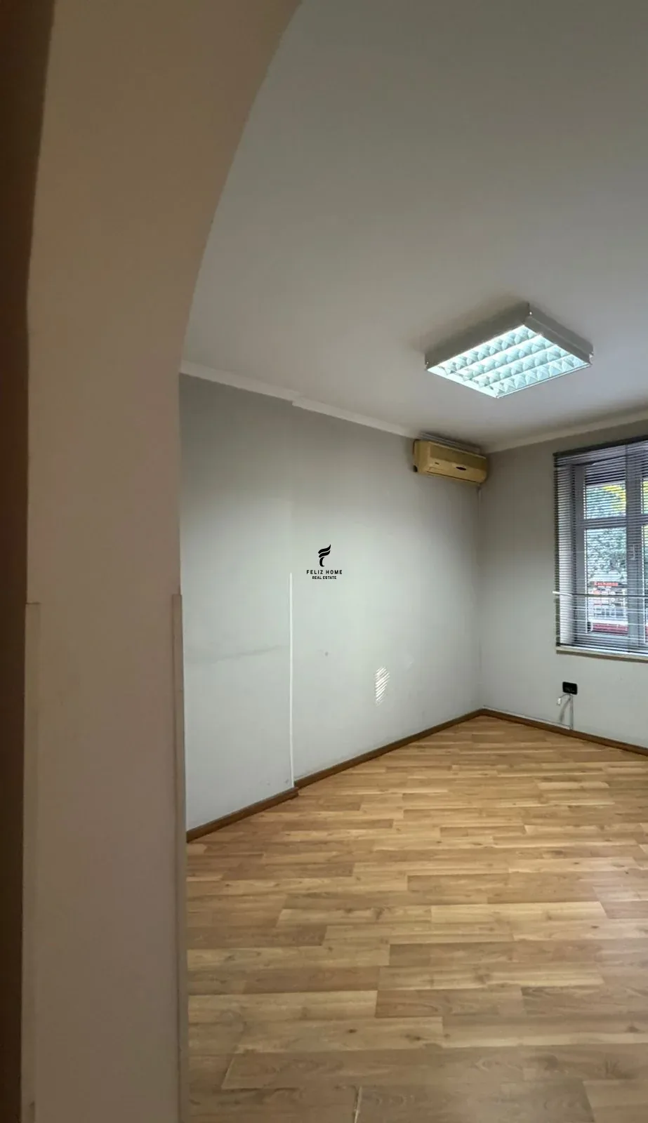 ZYRE ME QERA 70M2 RRUGA E KAVAJES 80.000 LEKE 2