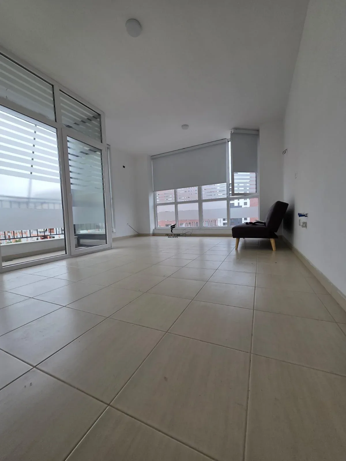 ZYRE ME QERA 60M2 BULEVARDI RI 44.000 LEKE 4