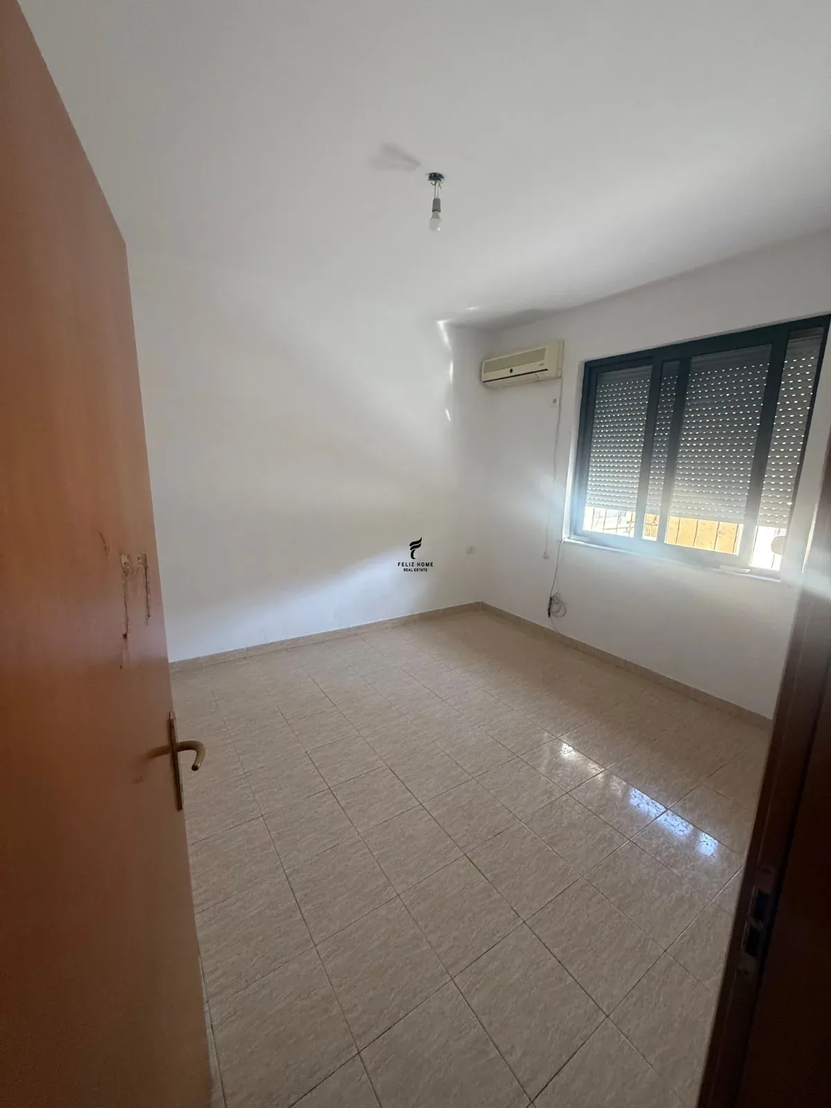 SHITET APARTAMENT 2+1 RRUGA BARDHYL 165.000 EURO 2