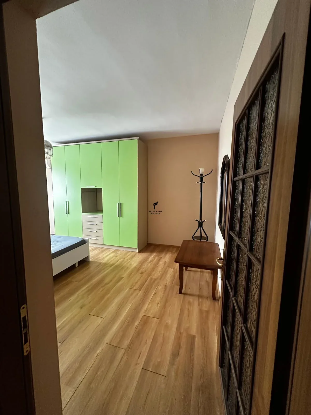 APARTAMENT ME QERA 2+1 RRUGA KONGRESI I MANASTIRIT 50.000 LEKE 4