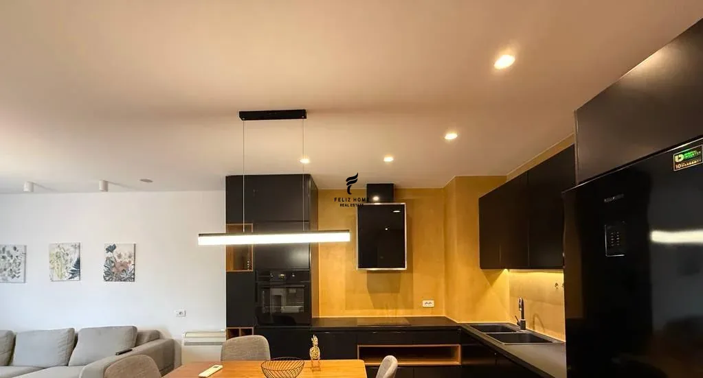 APARTAMENT ME QERA 2+1 21 DHJETORI 88.000 LEKE 3