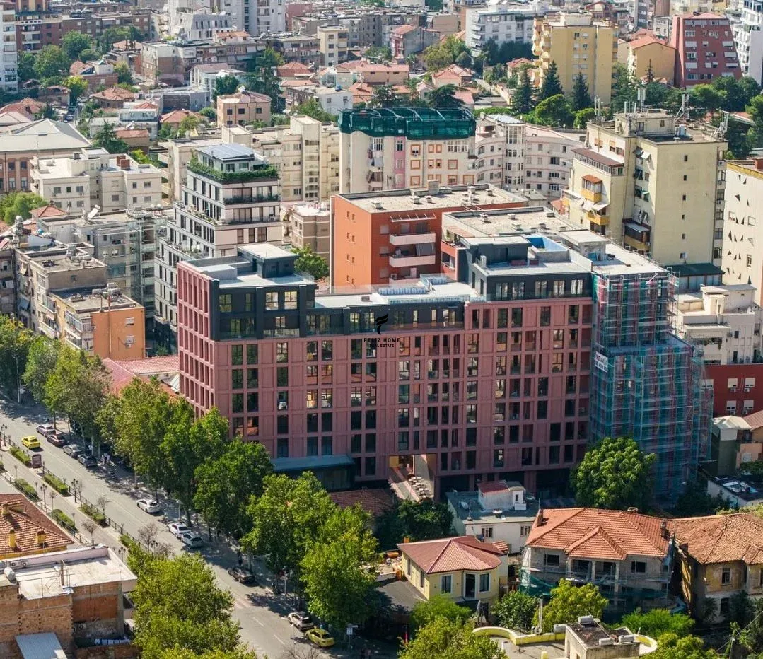 ZYRE ME QERA 80 M2 RRUGA E KAVAJES 85.000 LEKE